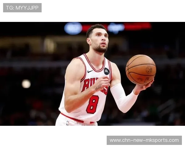 公牛拉文底线加速上篮，伺机完成爆扣，篮球场上的飞天传奇