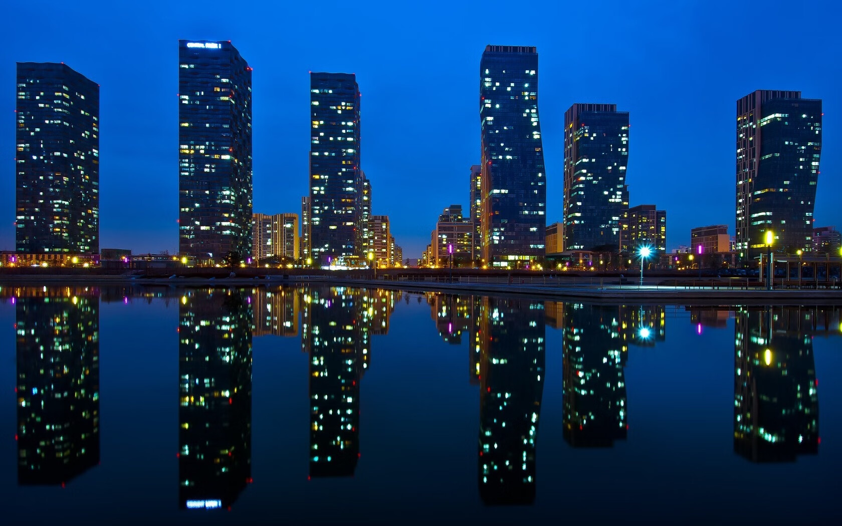 西甲球队结合情绪监测调整高强度比赛轮换,西甲 球队