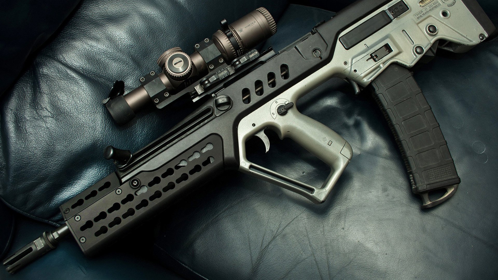 mk体育网址-新秀球员集中进行投篮矫正训练提升命中率与手型稳定性，投篮姿势矫正